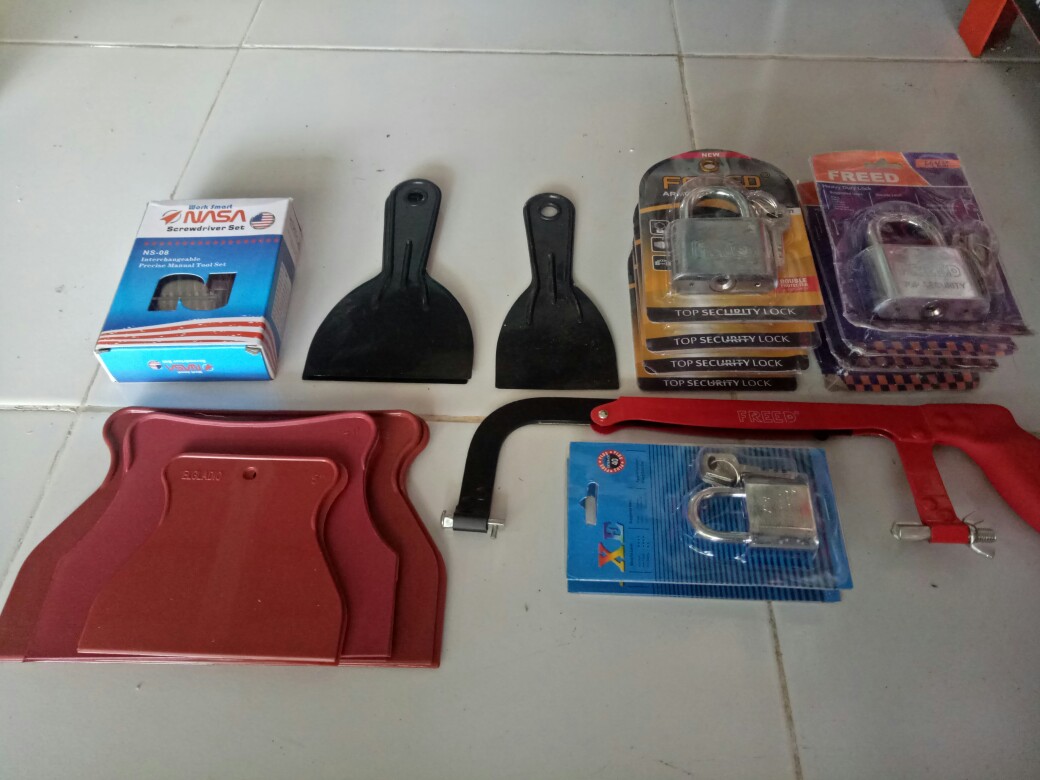 Gembok Nekel 40 Mm Freed Leher Pendek