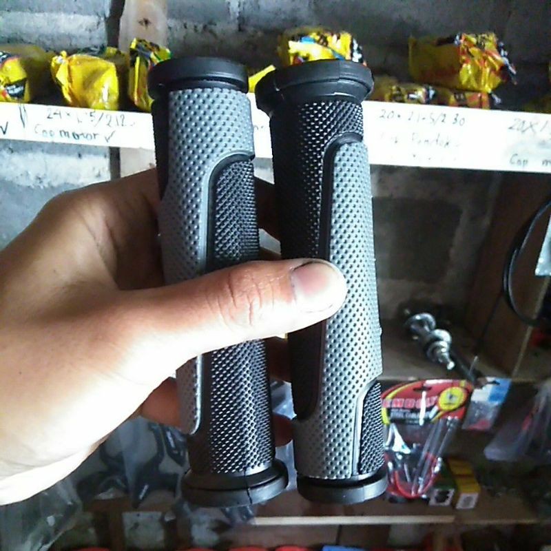 Handgrip Exotic Hitam Abu-abu Sepeda BMX MTB Minion