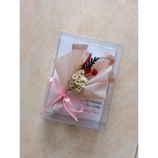 

Mini Bouqet Dry Flower | Kado Wisuda | Bouqet Bunga