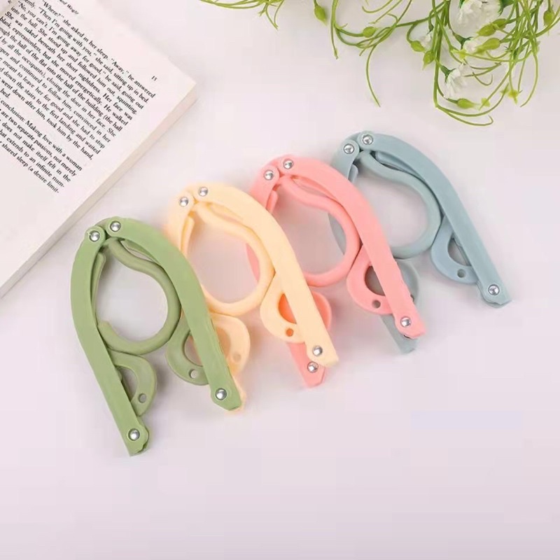 Hanger Lipet Portable Gantungan Baju Lipat Travel Jemuran Foldable