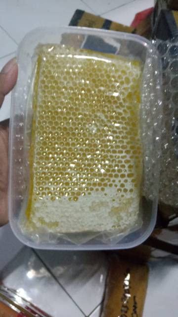 

Madu sarang Melifera 500gr & 250gr