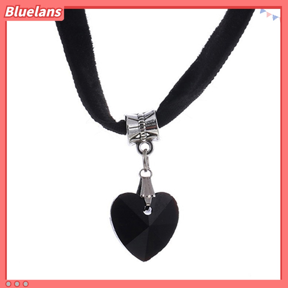 Kalung Choker Pendek Liontin Hati Berlian Imitasi Handmade Gaya Retro Gothic