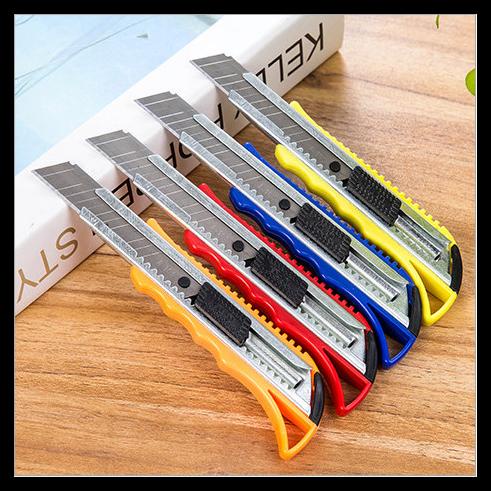 

Cutter Knife Merk Vanstar No 180 Isi 12Pcs