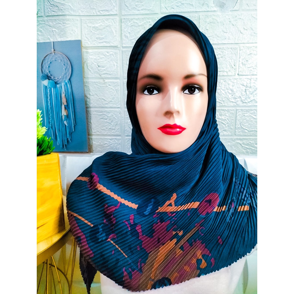 Kerudung Segi Empat Plisket Azara Motif Kurang Lebih Ukuran 110 x 110 Cm