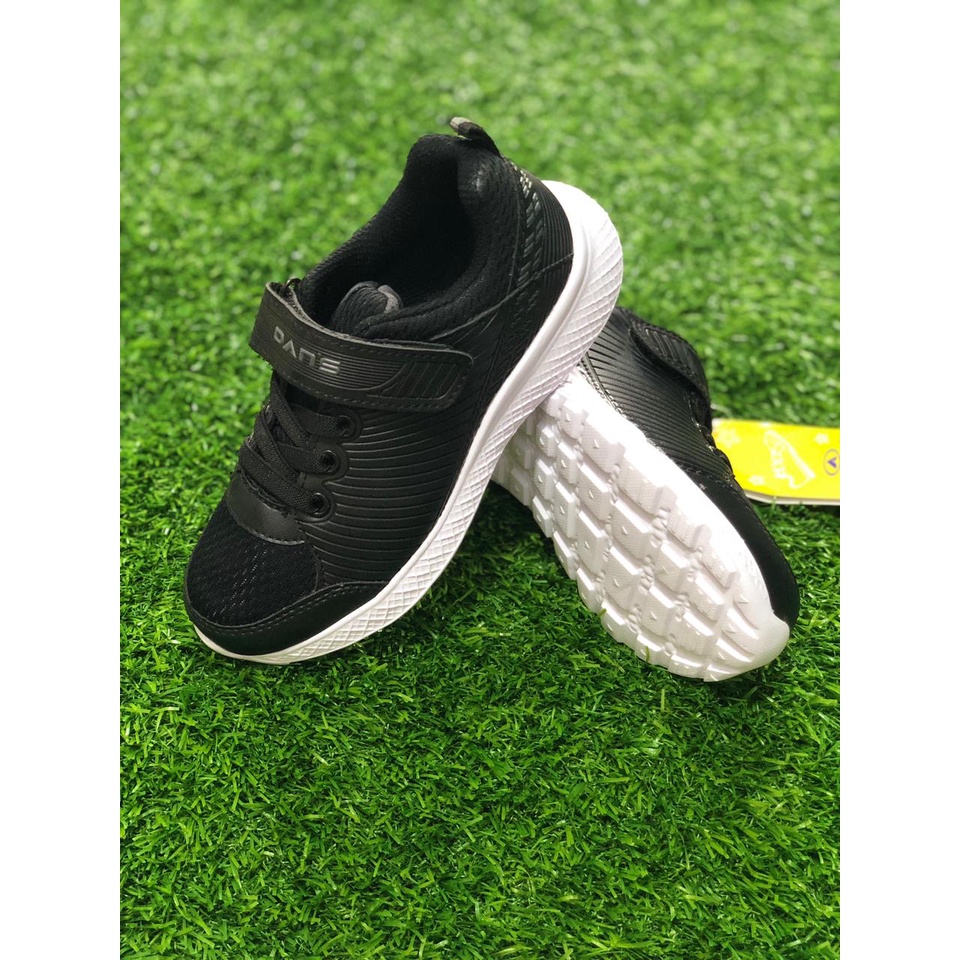 Sepatu Dans Darin