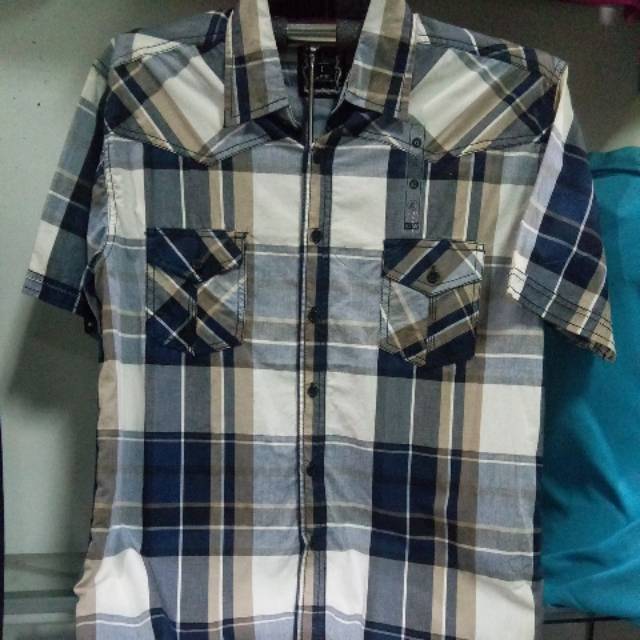 Kemeja pendek ezio premium