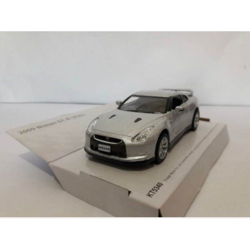 Diecast Kinsmart Nissan GTR R35