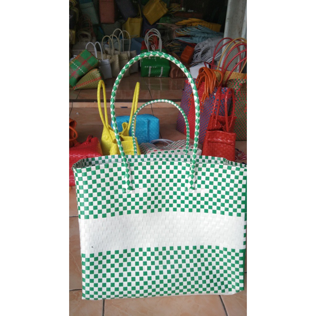 

TAS ANYAM PLASTIK JUMBO 40X20 CM/TAS ANYAM HAJATAN,SYUKURAN,BELANJA DLL/TAS ANYAM SOUVENIR MURAH
