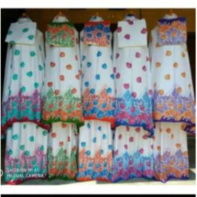 Ecer Grosir Mukena Bali putih motif bunga