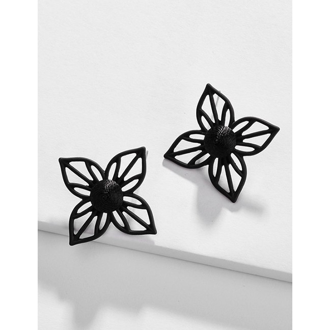 LRC Anting Tusuk Fashion Alloy Hollow Flower Color Tangled Woven Spray Ear Studs F7422X