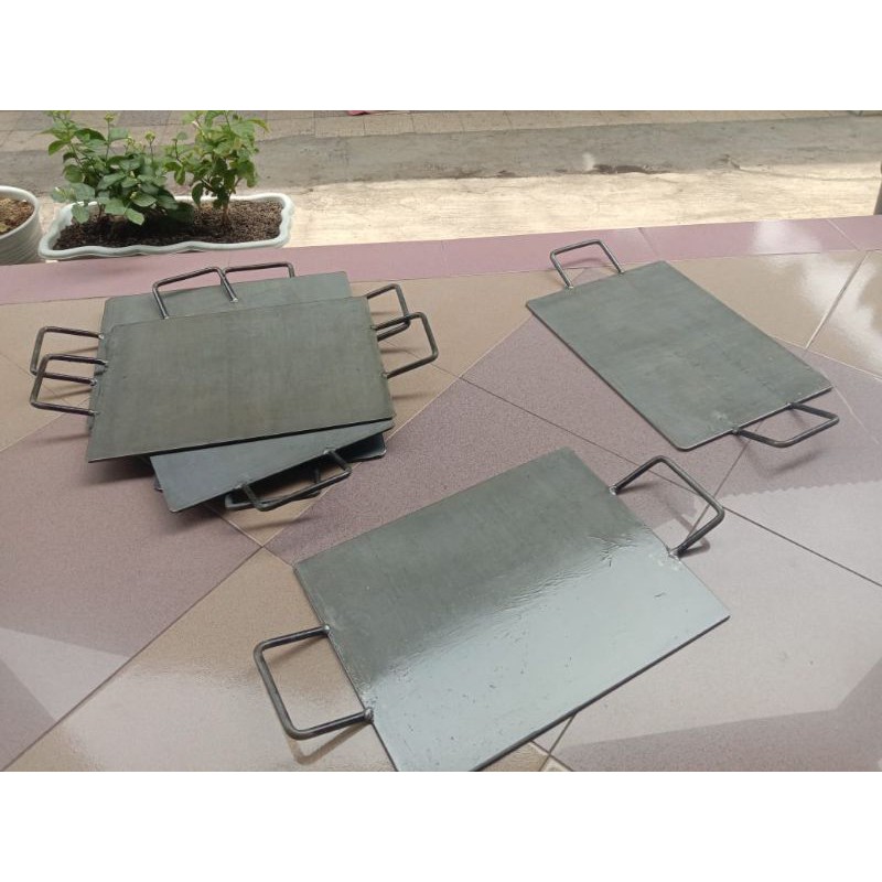 panggangan/bakaran/wajan roti bakar tebal 4mm ukuran 30 x 40 cm