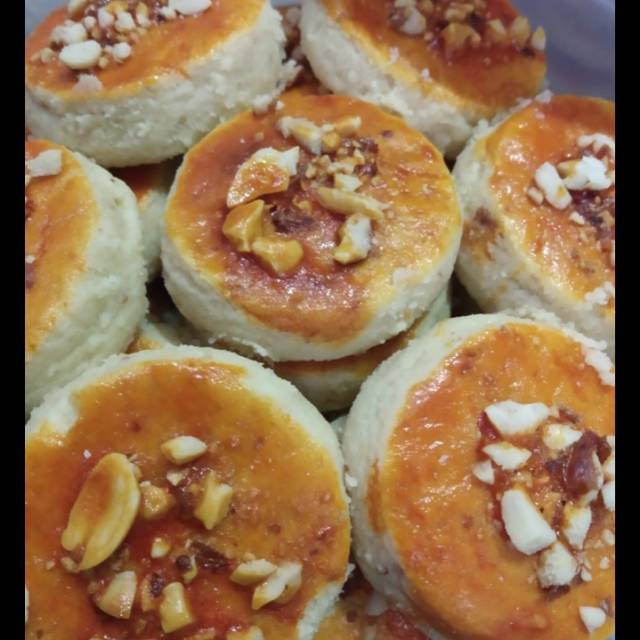 

Kue kacang jember