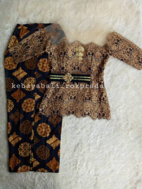 SET KEBAYA BALI KEBAYA MURAH KEBAYA WISUDA BALI