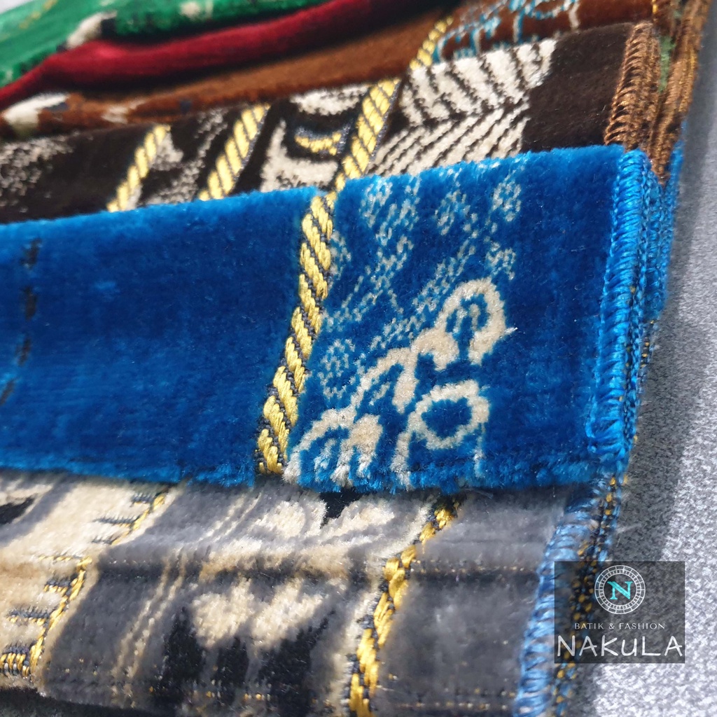 Sajadah Turki Bulu Motif Ukuran Midi