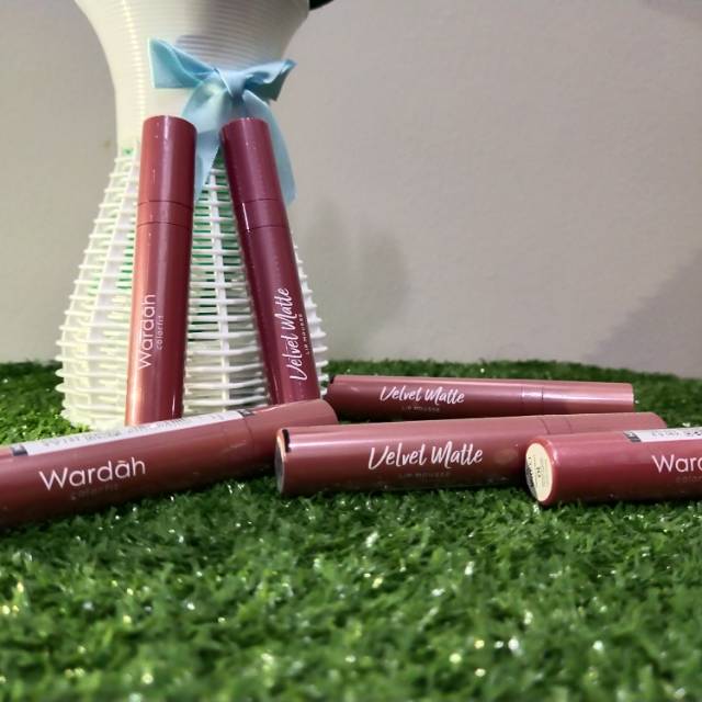 Lipstik Wardah Velvet Matte
