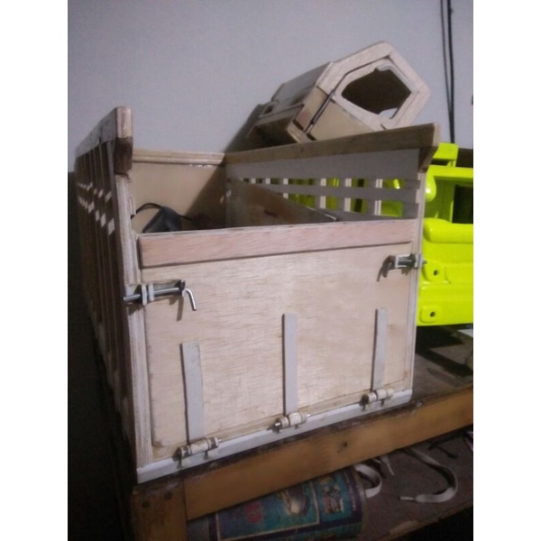 bak miniatur truk oleng