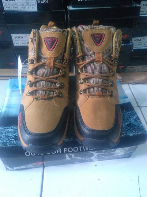 Sepatu Outdoor, Sepatu gunung, Sepatu tracking snta 479 brown/red