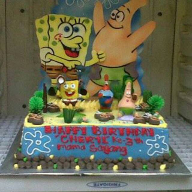 

Kue tart mainan
