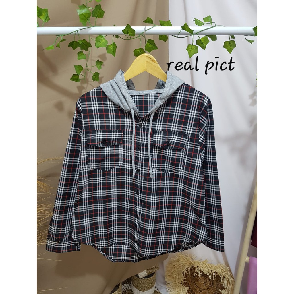 KEMEJA KOTAK BB ATASAN WANITA DENGAN HODIE/KEMEJA BASIC/KAMEJA WANITA-HITAM