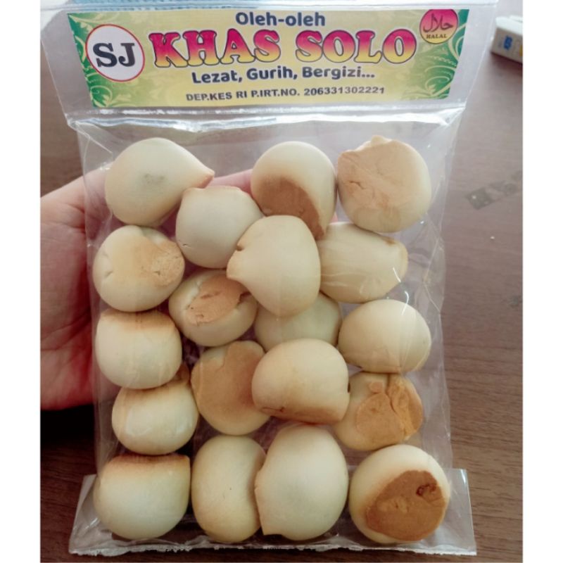 

ROTI KERING NOPIA khas Solo