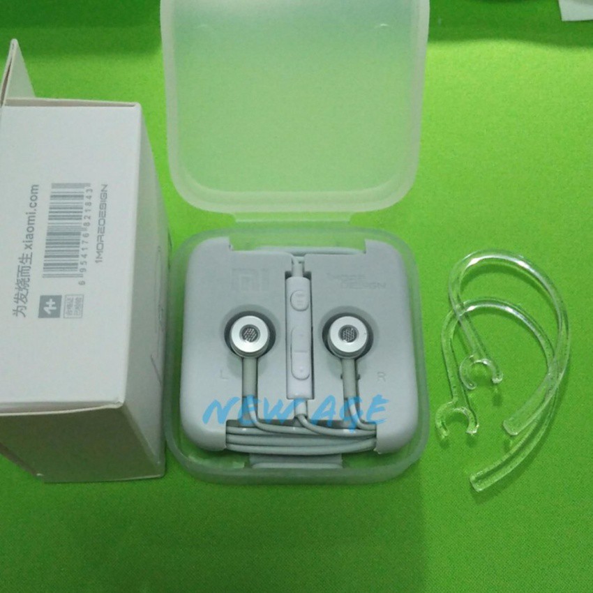 Xiaomi Earphone 1MORE DESIGN With Hook - Silver