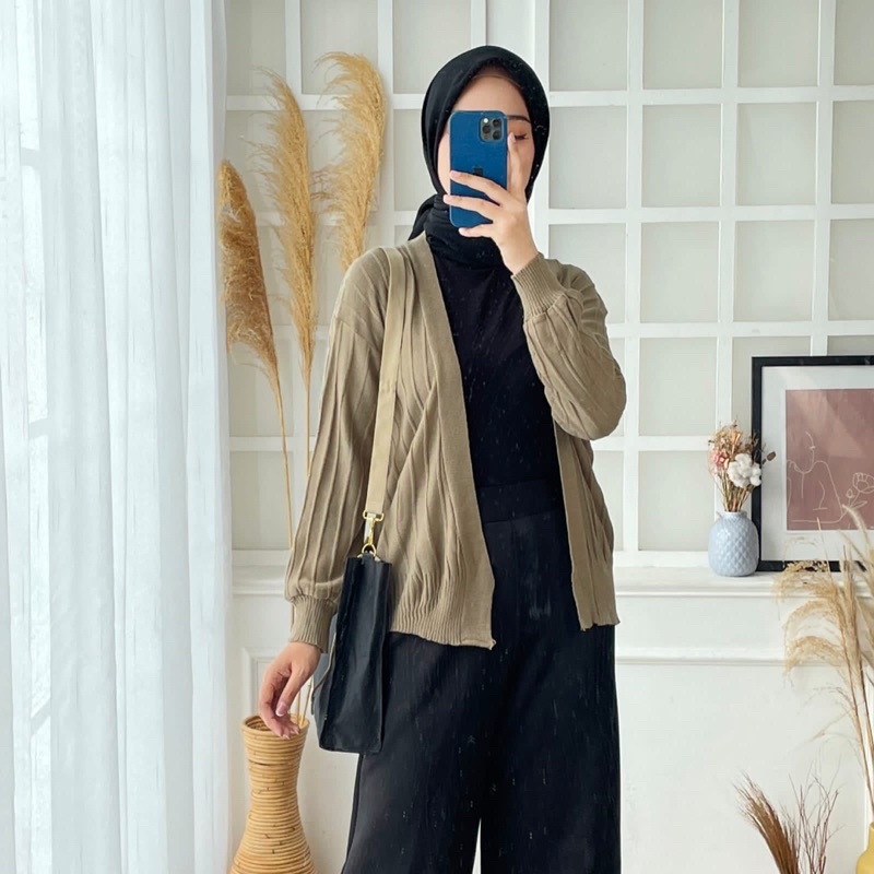 LUCIA CARDIGAN RAJUT ABG POLOS HALUS ADEM FASTION OOTD MURAH GROSIR PGMTA