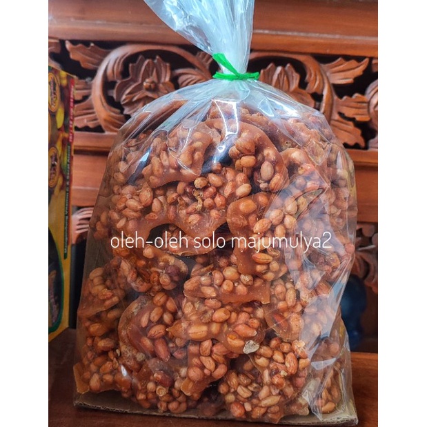 

AMPYANG KACANG RASA JAHE KHAS SOLO / GULA KACANG 500 GRAM