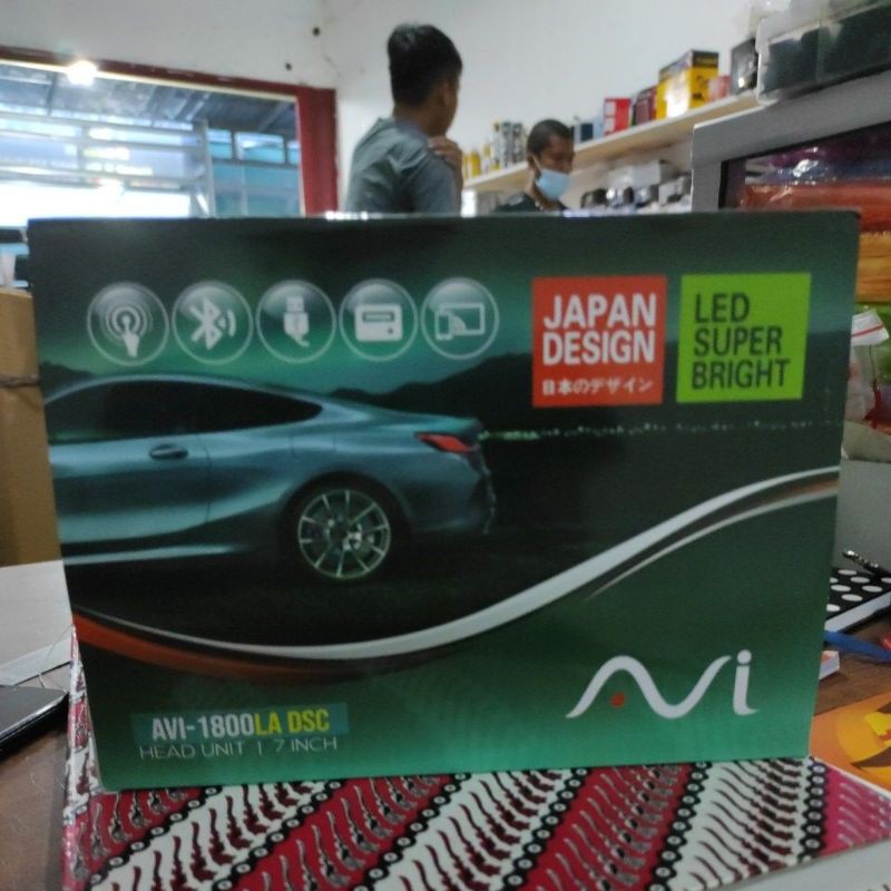 Double din AVI 1800LA DSC