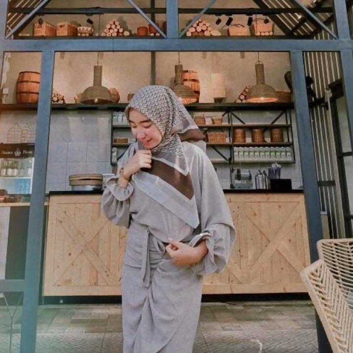 Terpercaya Nami Set (One Set Rok Lilit)