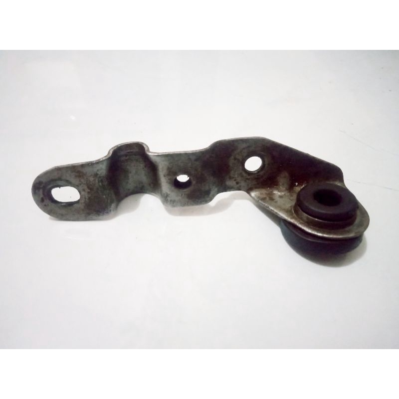 Bracket dudukan oli samping Yamaha RX125 RXK135