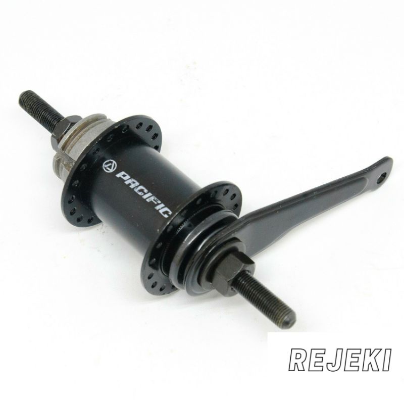 BUS TORPEDO BELAKANG PACIFIC LUBANG 36