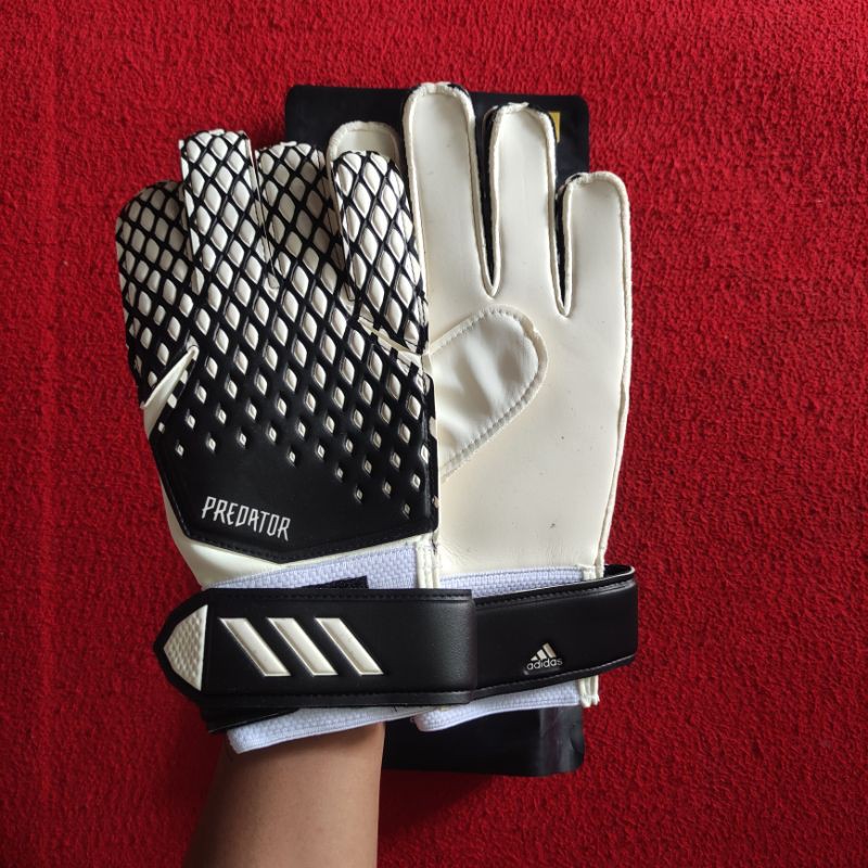 SARUNG TANGAN KIPER ADIDAS PREDATOR 20 TRAINING GK GLOVE Art B08143ZTJH ORIGINAL BNIB