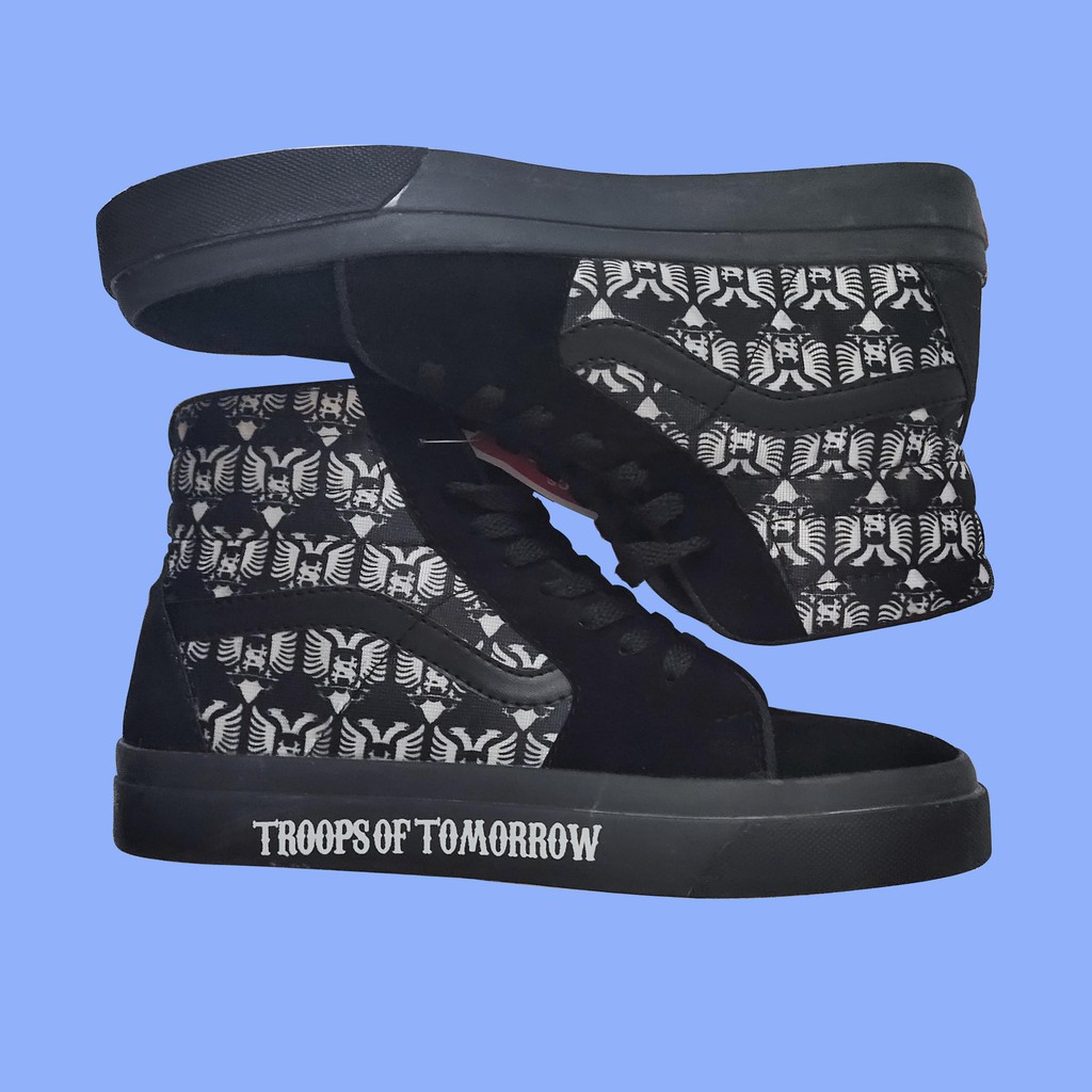 SEPATU VANS MOTIF TINGGI PRIA VANS SK8 TROOPS OF TOMORROW SNEAKERS