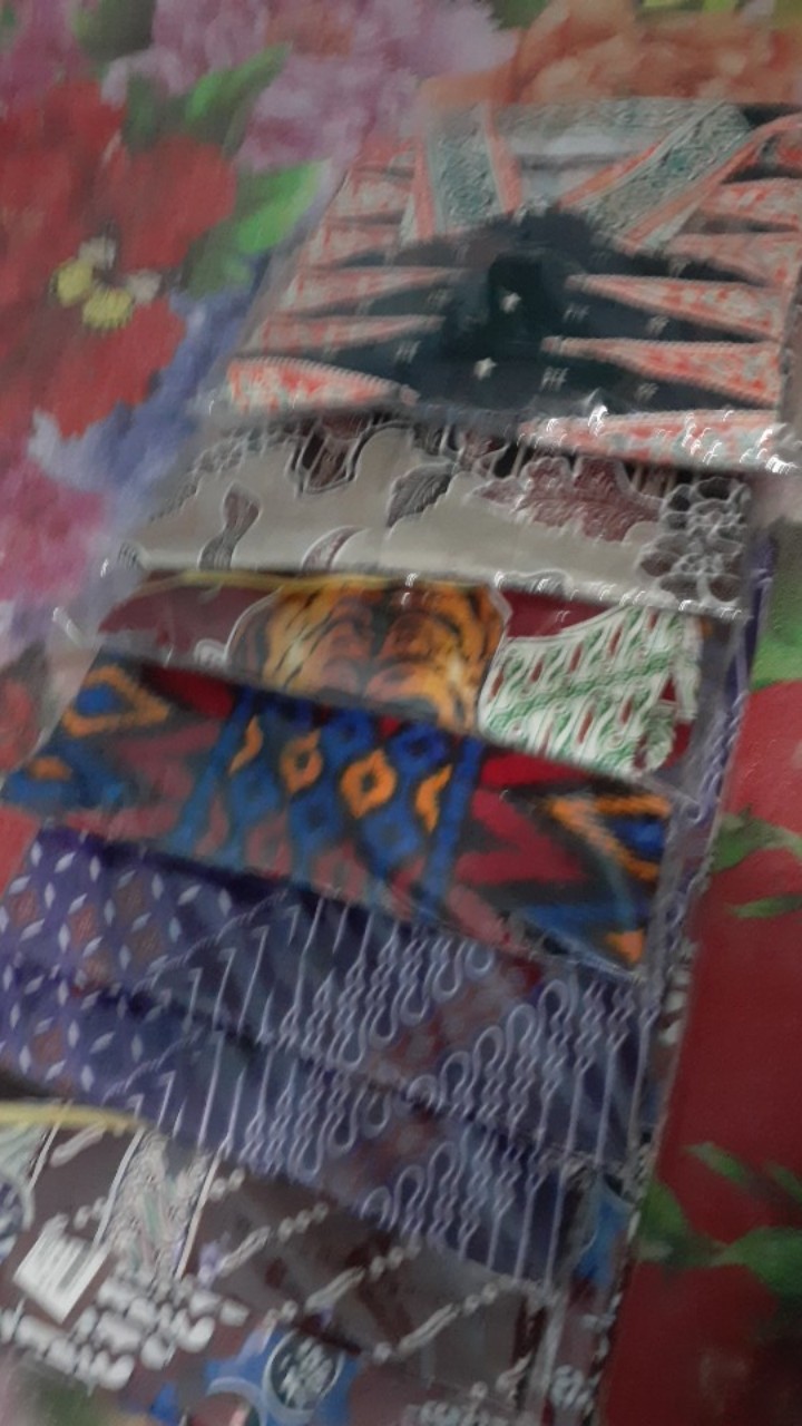 Pradawita Batik Kemeja Slim Fit Fortune 1b-merah