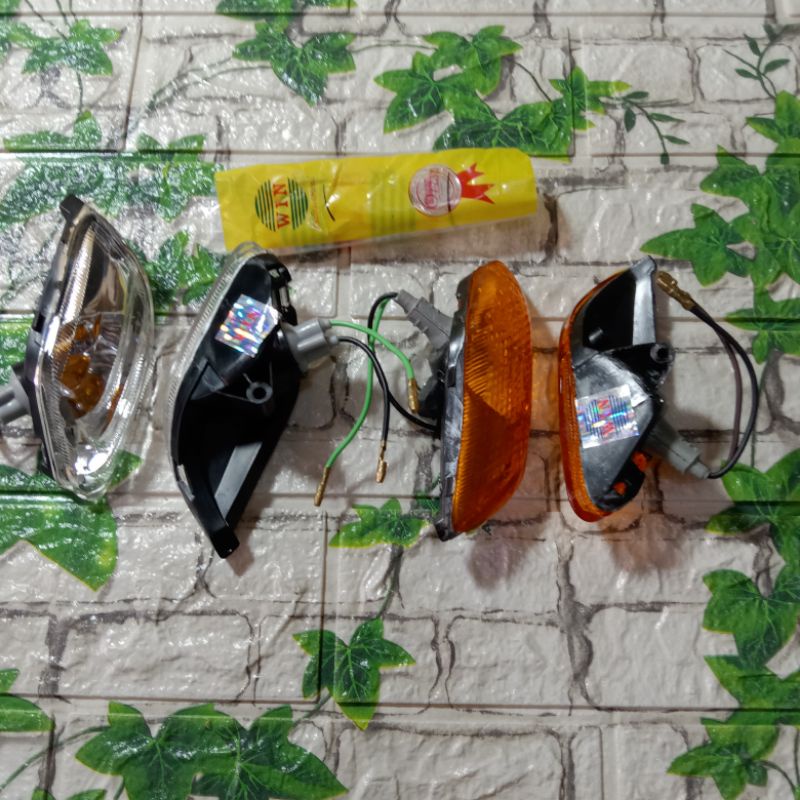 Sein Reteng Front Winker Assy 1 set Fiz R,Vega R dan  Mika Sein Djamin Murah