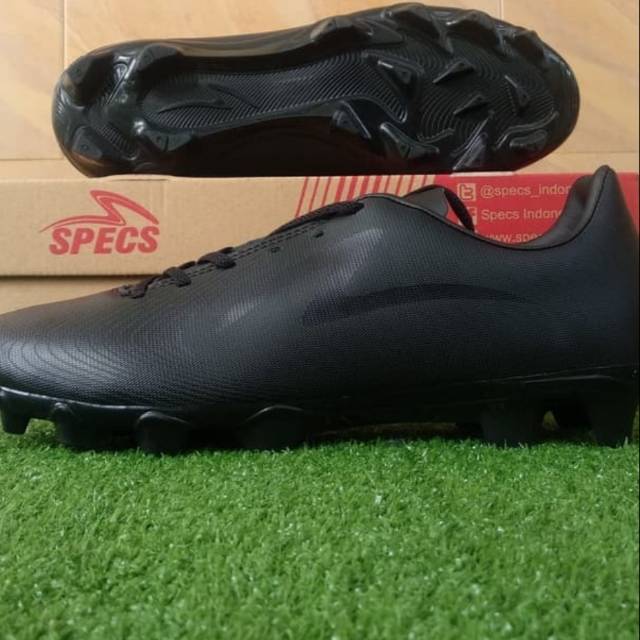sepatu bola SPECS HYPENO FG triple black