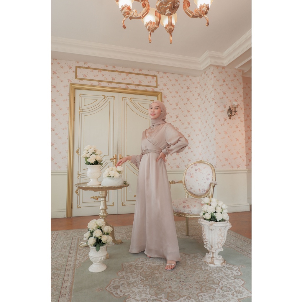 Adeline Dress DEAVxNASARIASTRI by Deavhijab