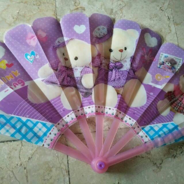 Souvenir kipas lipat plastik kartun