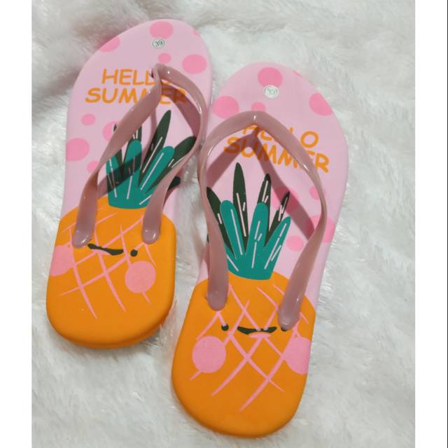 Sandal Nanas