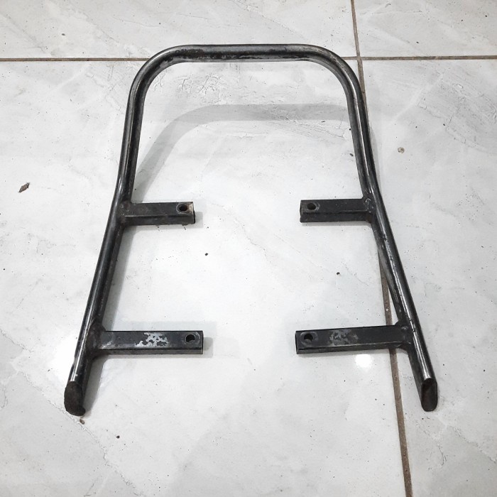 dudukan begel behel suzuki crystal original