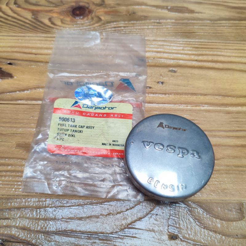 TUTUP TANGKI VESPA EXCEL EXCLUSIVE