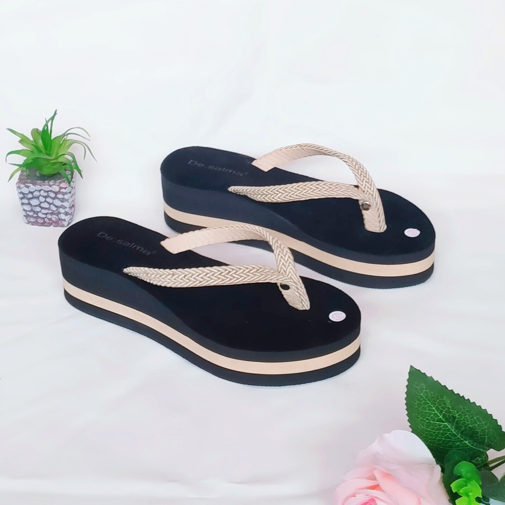Sandal Wanita Wedges Spon Jepit Kecil Renda Turki Import