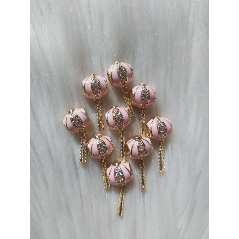 sekat pembatas gelang lapis emas