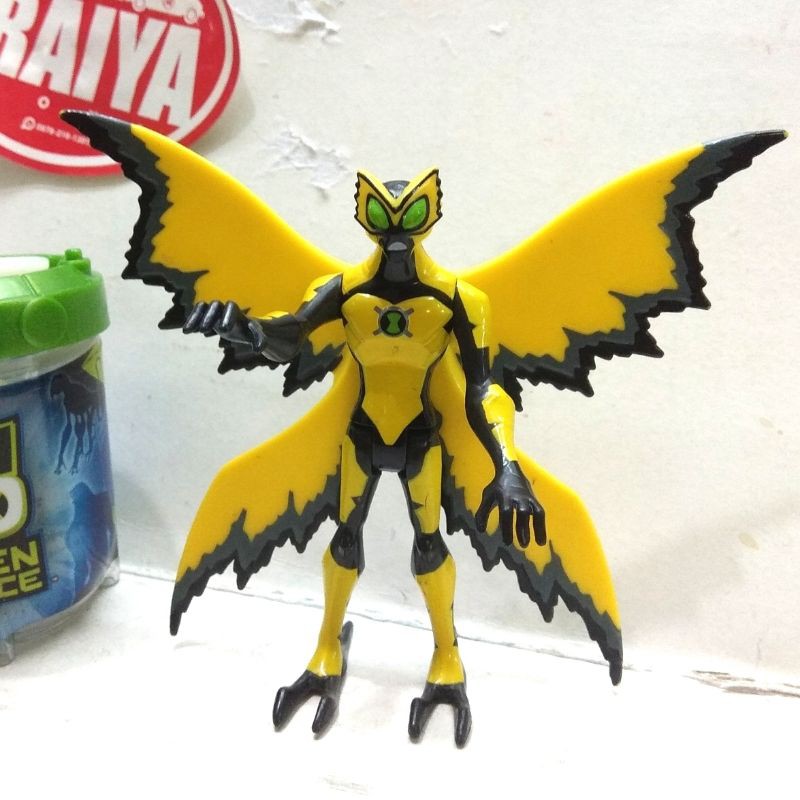 BEN 10 ULTIMATE BIG CHILL HAYWIRE ACTION FIGURE BEN10 ALIEN bukan omnitrix