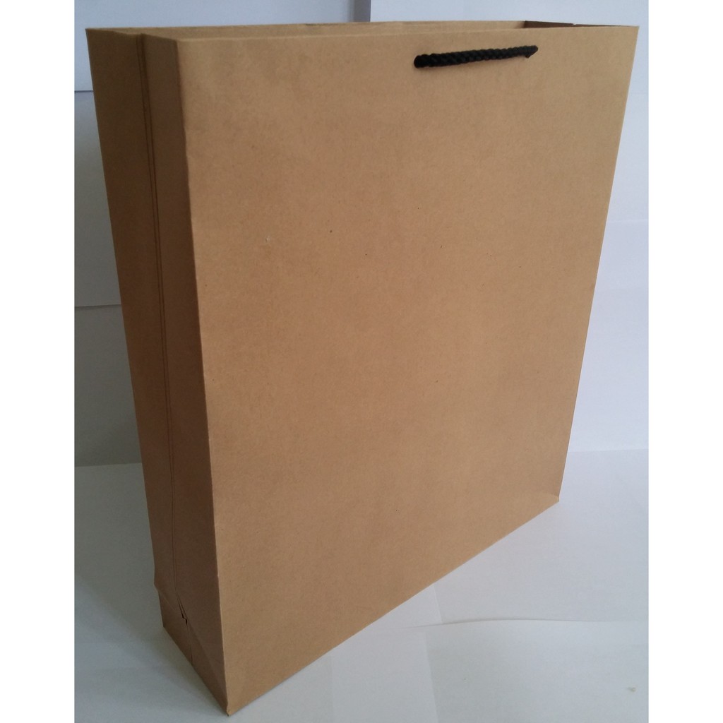 

Paper Bag Besar Custom Ukuran PLT 30x10x25 bahan Kraft Coklat Bertali Hitam Bagus Kuat Murah