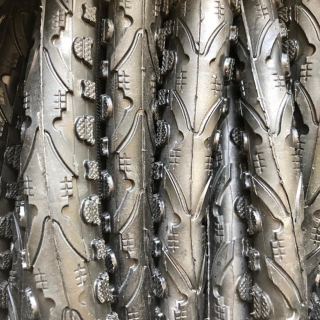 BAN LUAR SEPEDA KENDA UK. 700 x 38C