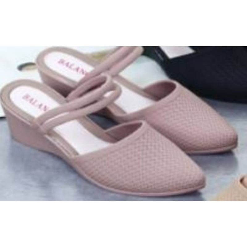 Sandal Bustong Bintik Tali B701/Sandal Wanita Bustong Tali