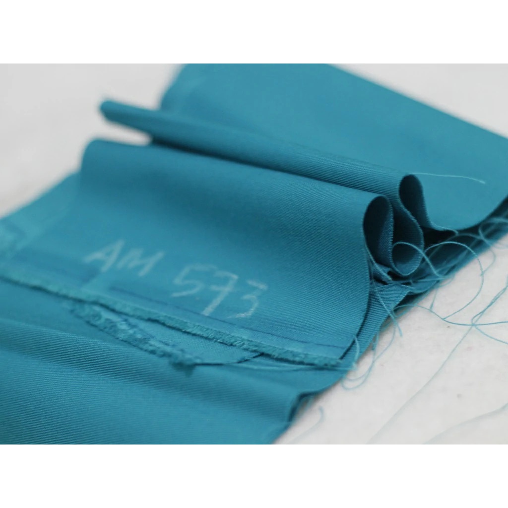 Kain American Drill 1919 Meteran, Bahan Kain Seragam, Kode 573 Warna Hijau Tosca