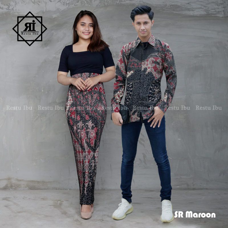 Zaja - Baju Batik Couple Atasan Batik Lengan Panjang Cowo &amp; Rok Batik Plisket Cewe Baju Couple Cewe Cowo Baju Batik Pria Dewasa Lengan Panjang Kemeja Couple Rok Batik Sutra Plisket Cantik Cocok Untuk Pergi Acara Kondangan