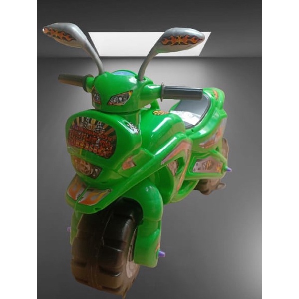 mainan dorong anak motor